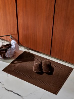 Prism  Marron Slipper