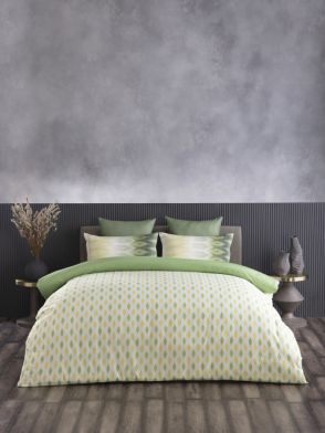 Doh-d-em170-vineyard Green