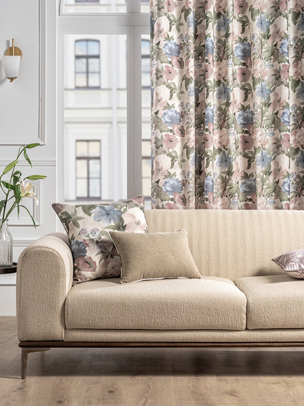 All Curtains Discover